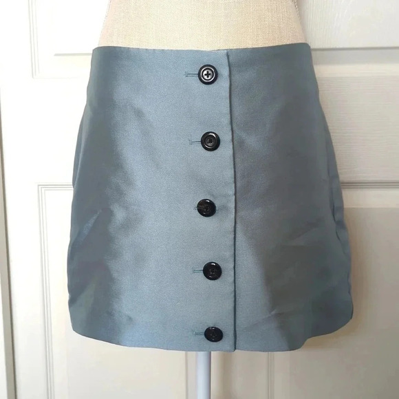 Urban Outfitters Florence taffeta button-front mini skirt. - Picture 2 of 4